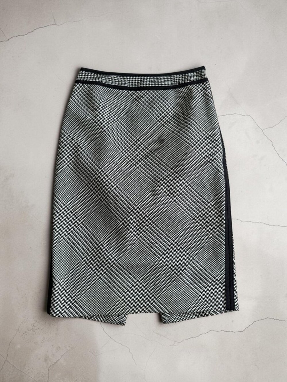 White House Black Market Gray Houndstooth Pencil Skirt Size 00